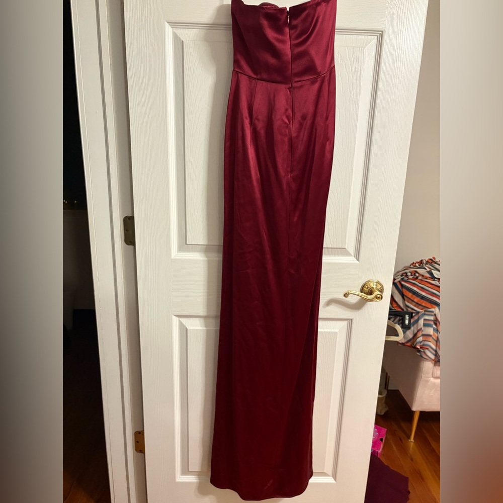 Sau lee Strapless Burgundy Gown - Picture 2 of 9